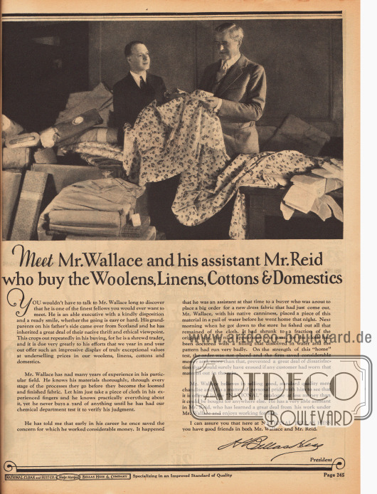 „Treffen Sie Mr. Wallace und seinen Assistenten Mr. Reid, die die Wollstoffe, Leinen, Baumwollstoffe und andere Dienstbarkeiten einkaufen“ (engl. „Meet Mr. Wallace and his assistant Mr. Raid who buy the Woolens, Linens, Cottons & Domestics“).
Der Einkäufer Mr. Wallace und sein Assistent werden hier vorgestellt, um bei den Kundinnen Vertrauen zu schaffen, die eine gewisse persönliche Verbindung zu National Bellas Hess Inc. und ihren Mitarbeitern herzustellen.