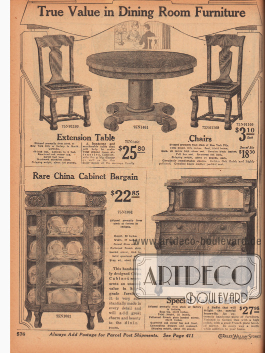 „Esszimmermöbel mit großem Wert“ (engl. „True Value in Dining Room Furniture“).
Oben wird ein ausziehbarer Esszimmertisch mit schwerem Standbein aus „Quartered oak“ (dt. „Wagenschott Eiche“ → spezielle Sägetechnik) mit den passenden Esszimmerstühlen mit lederbezogenen Sitzflächen ebenfalls aus Eichenholz angeboten.
Unten links ist ein Porzellanschrank aus Wagenschott Eiche mit geschnitztem Spiegelaufsatz und Glastüren. Die Kanten und das Glas sind abgerundet. Rechts wird ein Buffet mit angeschrägtem Spiegelaufsatz, Schubfächern und Geschirrschrank angeboten.
