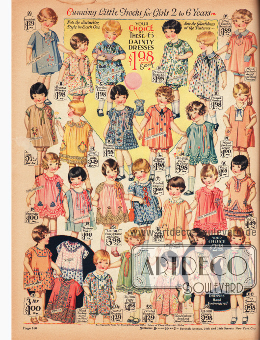 Kleidchen mit Pumphöschen (engl. „bloomer dresses“) für kleine Mädchen von 2 bis 6 Jahren. Die Kleidchen sind aus Breitgewebe, Seidenstoffen, „Peter Pan“ Leinen, Batist, Barchent (grobes Mischgewebe aus Baumwolle und Leinen), Schleierstoff, Organdy, Rayon-Taft, Seiden Crêpe de Chine und Spitze. Viele Kleidchen sind bedruckt, aufwendig bestickt oder mit Rüschen und Schleifen garniert.