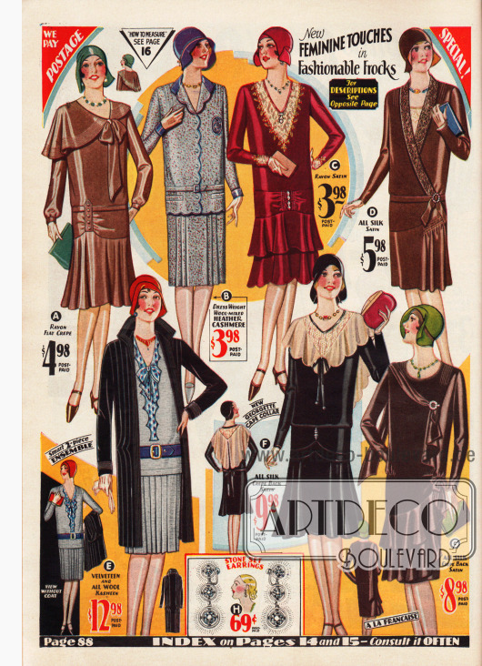 Einfache aber kleidsame Kleider für Frauen aus Rayon Krepp, Woll-Kaschmir mit einem Seiden-Rayon-Baumwollgemisch (B), Rayon-Satin, Seiden-Satin sowie Seiden-Satin Krepp.
Unten links befindet sich ein Ensemble bestehend aus einem Samtmantel und einem Kleid aus Woll-Kasha. Unten mittig wird zudem Paar lange, mit Strass besetzte Ohrringe für 69 Cent angeboten.
