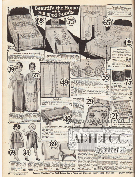 „Verschönern Sie Ihr Zuhause mit bedruckten Textilien“ (engl. „Beautify the Home with Stamped Goods“).
Bedruckte und bestickte Haushaltstextilien. Oben werden bedruckte Bettlacken und Vorhänge aus geknittertem, kariertem oder naturfarbenem Musselin angeboten. Die Bettlaken und Tagesdecken sind außerdem mit Fransen versehen.
In der Mitte befinden sich bedruckte Haushaltsschürzen aus Baumwolle und Musselin, Tischdecken aus grobem Juteleinen, ein Tischgedeck mit Servietten und Tischtuch aus Baumwollmaterial, ein Tischschal aus matt schimmerndem schwarzen Satin, Kinderwagendecken aus Pikee und ein Geschirrtuch aus Baumwolle.
Unten sind bedruckte Kinderkleider aus Voile (Schleierstoff) oder Baumwolle sowie Kissenbezüge. Des Weiteren werden unten rechts Goldbarren-Fransen für Tagesdecken und Schiffchenspitze (Occhi Spitze) sowie Klöppelspitze für Berandungen offeriert.