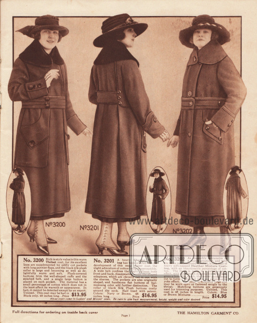 Günstige Damenmäntel für Herbst- und Winter 1919 aus „Thibet“ (?), Cheviot-Mantelwolle und leicht genopptem „Heather“-Baumwoll-Woll-Mischgewebe speziell für Mäntel.
Der erste Mantel besitzt einen plüschbesetzten Kragen und mit Plüsch überzogene, große Knöpfe. Die sehr großen Taschenklappen der aufgesetzten Taschen greifen bis unter den breiten Gürtel. Beim zweiten Modell hält der breite Gürtel die Weite des Mantels im Rücken zusammen, so dass der Stoff unterhalb der Taille in zwei scharfen Falten fällt. Wie beim ersten Modell ist der Kragen mit schwarzem Plüsch besetzt.
Die Vorderseite und der Gürtel des dritten Herbstmantels sind ähnlich dem eines Ulster-Mantels für Herren gearbeitet. Im Rücken jedoch zeigt der Mantel einen femininen Touch durch zwei tiefe Kellerfalten, die von der Schulterpasse bis zum Saum reichen.