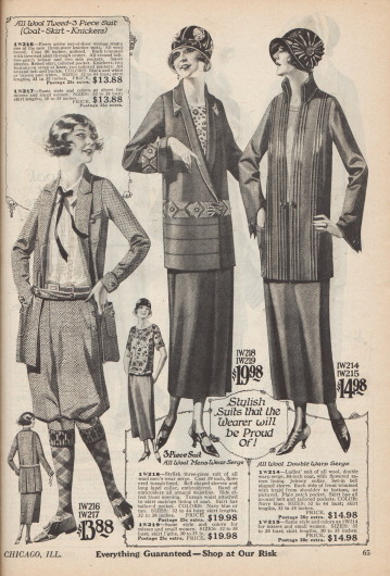 Doppelseite mit fünf Kostümen aus Woll-Serge, Woll-Kamel-Polostoff, Woll-Jersey und Woll-Poiret Garn. Die langen und geradlinig geschnittenen Jacken der Kostüme sind teilweise mit Paspeln (1. und 5. Kostüm), eingewebten Streifen (2. Kostüm), feinen Rüschen (3. Kostüm) oder Stickereien (4. Kostüm) versehen. Nur drei der Modelle zeigen einen Gürtel.
Das vierte Modell ist ein wandelbares dreiteiliges Hosenkostüm aus Woll-Tweed für außer Haus Aktivitäten.