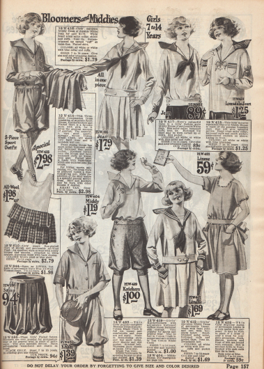 Sportkleidung für Mädchen. Die Seite zeigt Blusen, teilweise im Matrosen-Stil, Knickerbockerhosen und Röckchen aus Wollstoffen, Kaki, Baumwolle und Leinen.